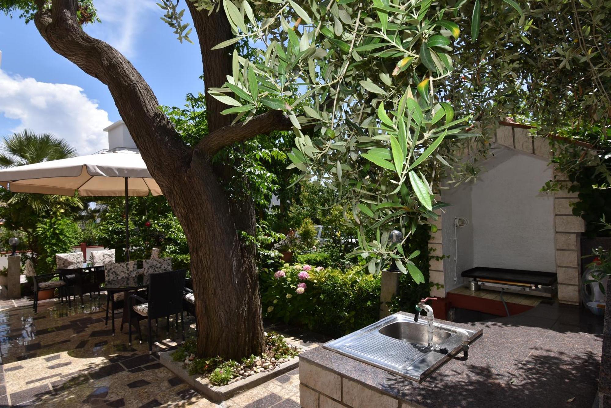 Apartments Fabijanic Barbat na Rabu Εξωτερικό φωτογραφία