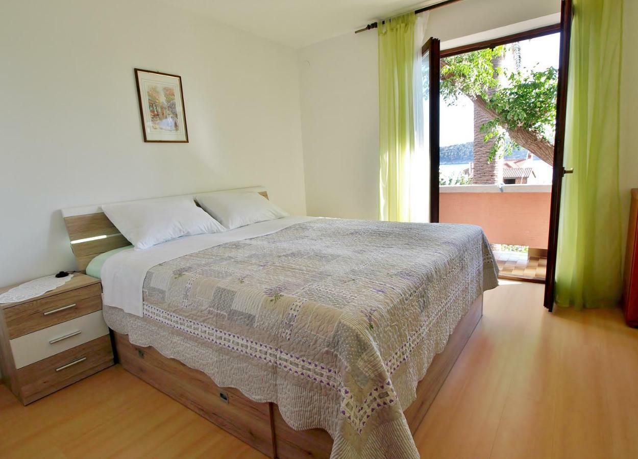 Apartments Fabijanic Barbat na Rabu Εξωτερικό φωτογραφία